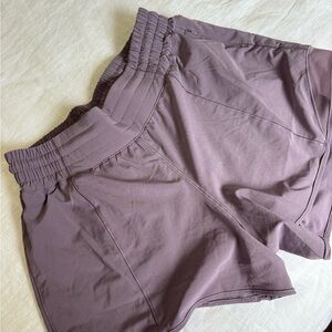 Lululemon Hotty Hot HR 4”